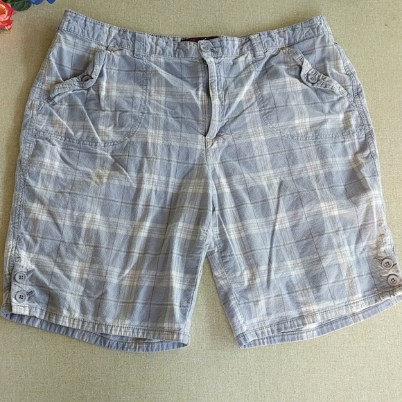 Gloria Vanderbilt Pants - Gloria Vanderbilt 20W Plaid Bermuda Shorts Plus 20